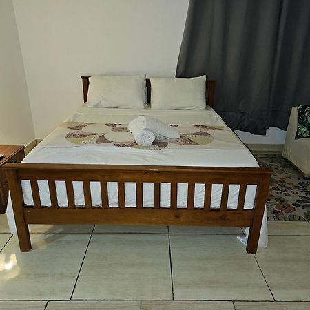 Alpha & Omega Apartment Seychelles Beau Vallon  Exterior photo